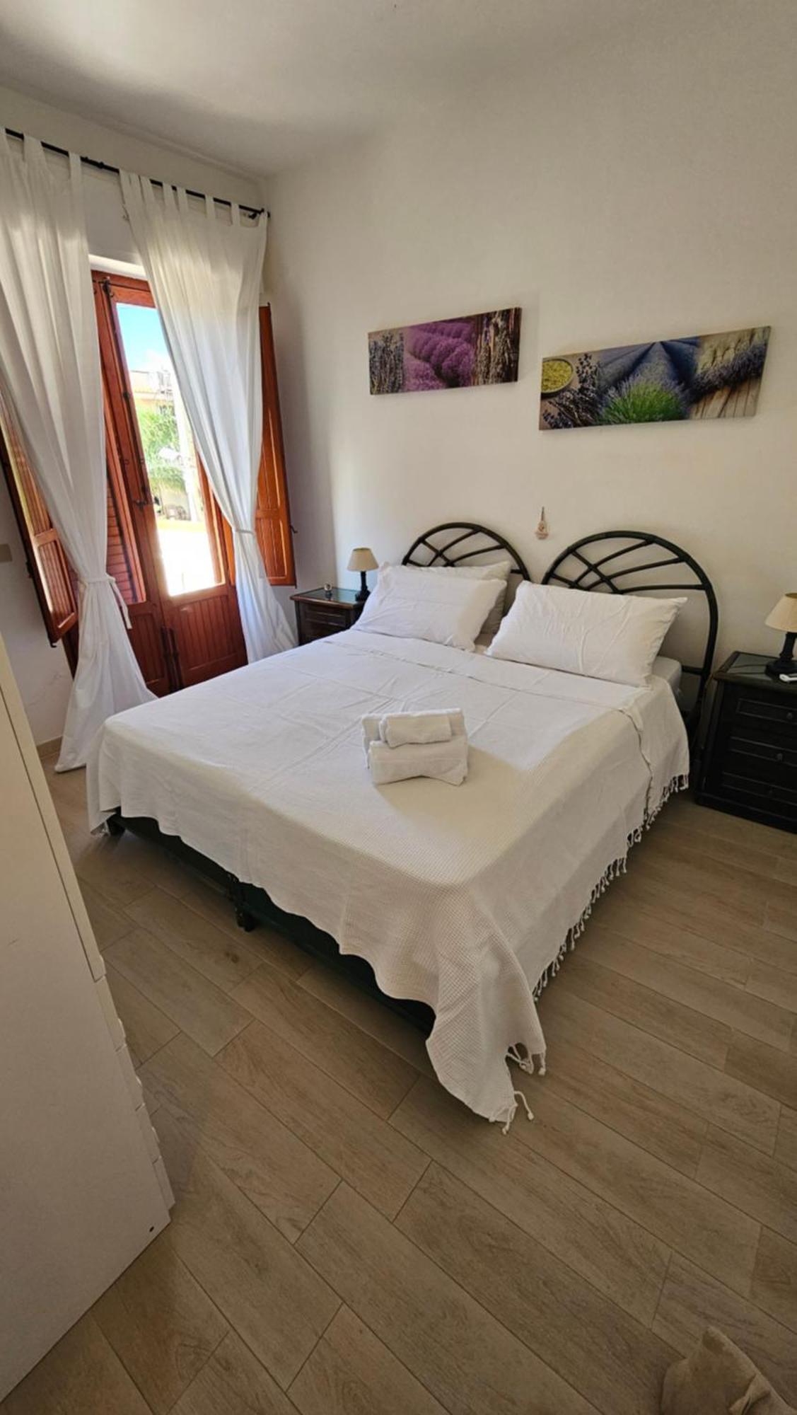 Isolahome Isola delle Femmine Esterno foto