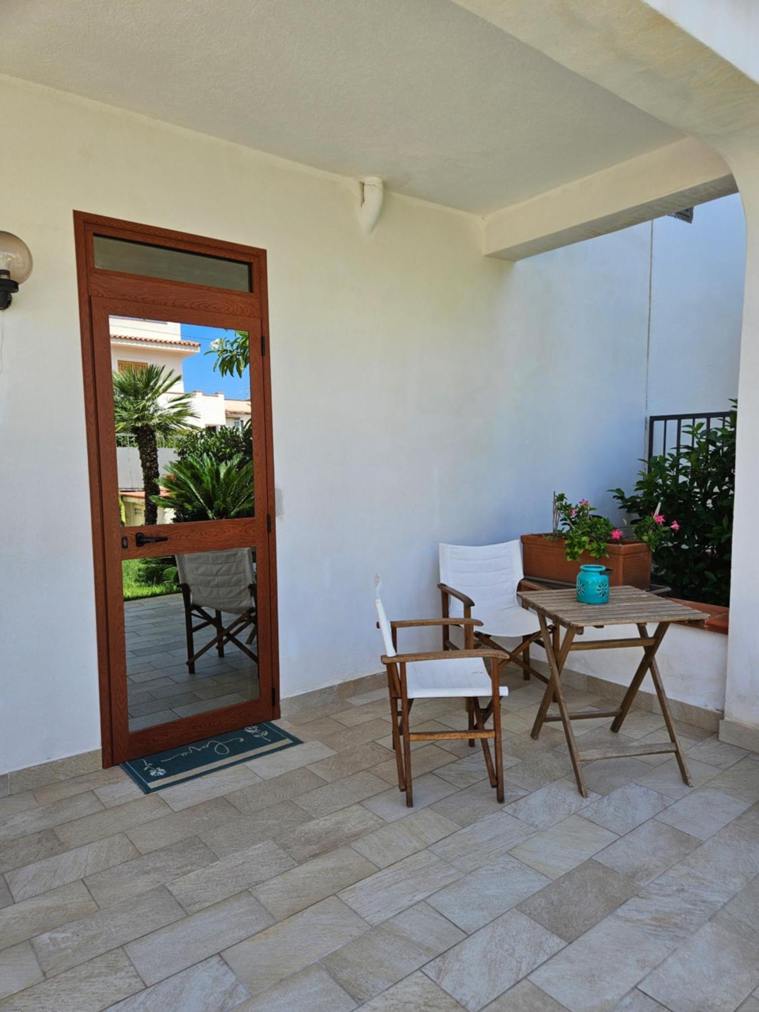 Isolahome Isola delle Femmine Esterno foto